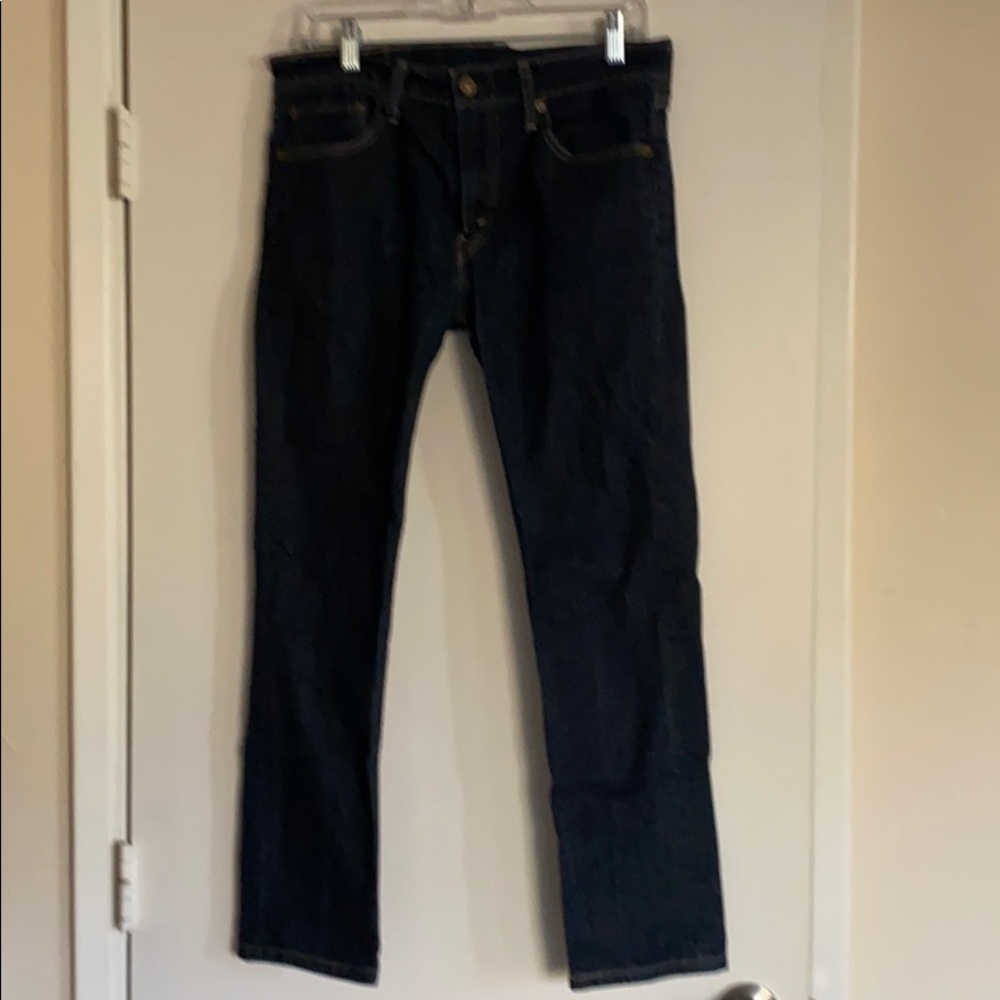 Men’s’ Levi’s 511 33x30 dark wash jeans